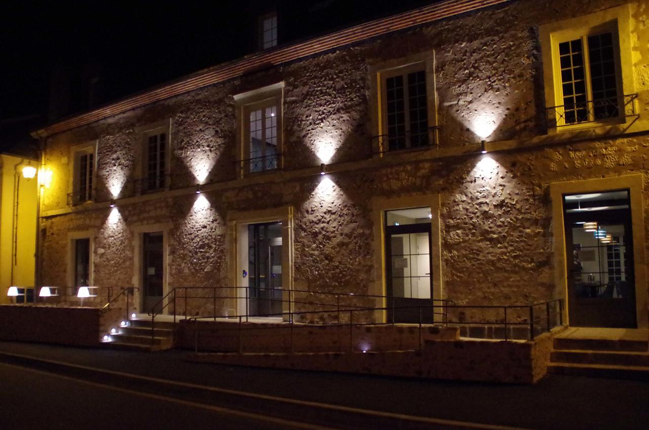 Logis - Auberge De L'Abbaye Thiron-Gardais Exterior foto